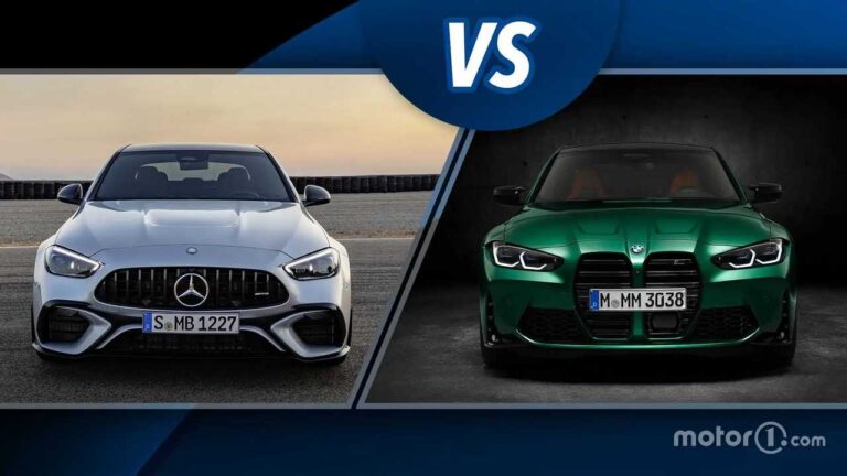 Une voiture grise (Mercedes amg c63) et une voiture verte (bmw m3) côte à côte avec un signe de VS entre les deux
